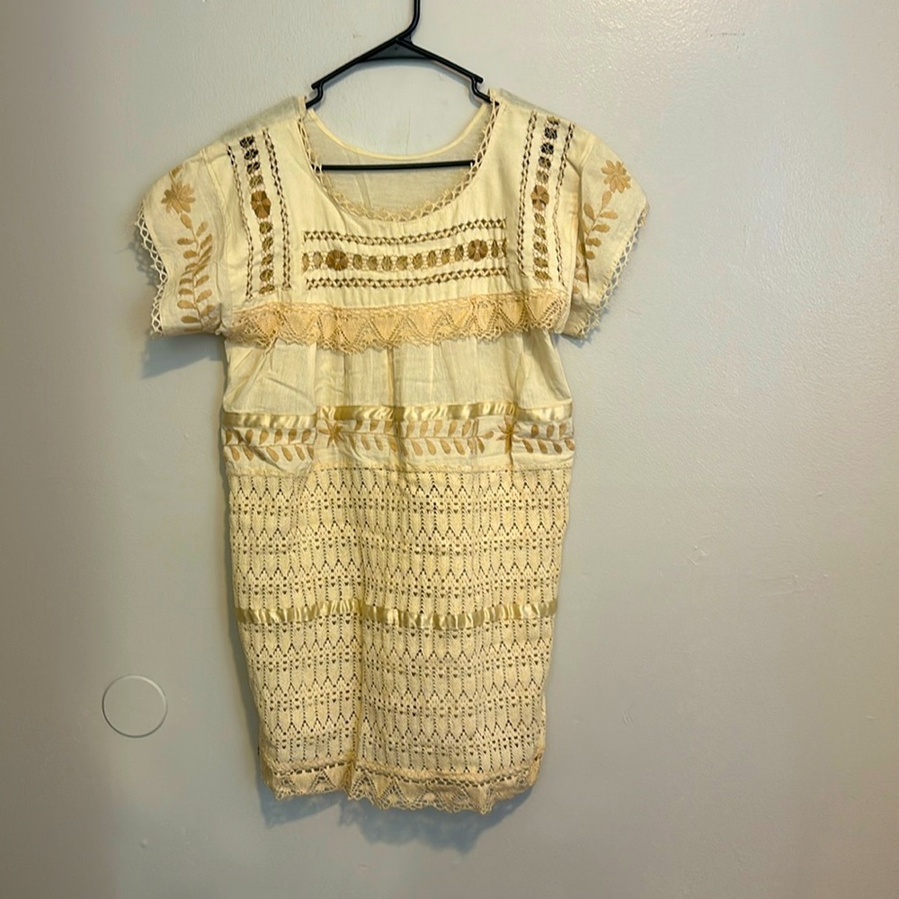 Vintage crochet / embroidered cream boho dress